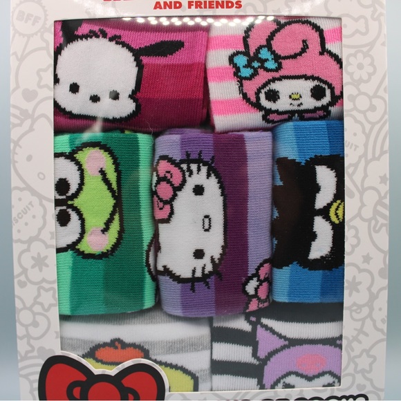 Hello Kitty and friends 7 days of socks - Picture 3 of 4